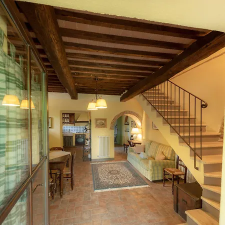 شقة فندقية Le Mascie 4*