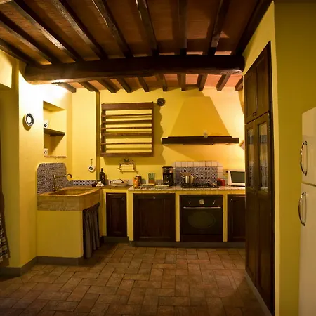 شقة فندقية Le Mascie 4*